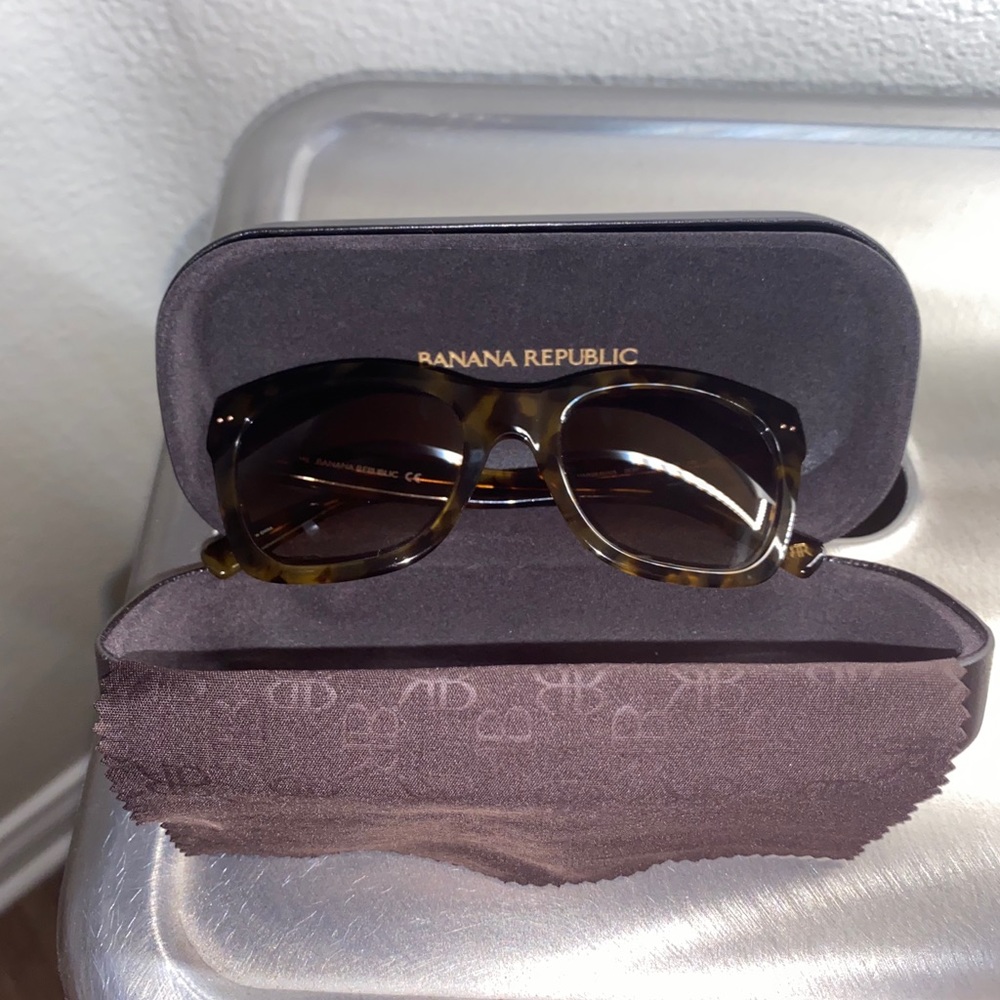 Banana Republic Sunglasses